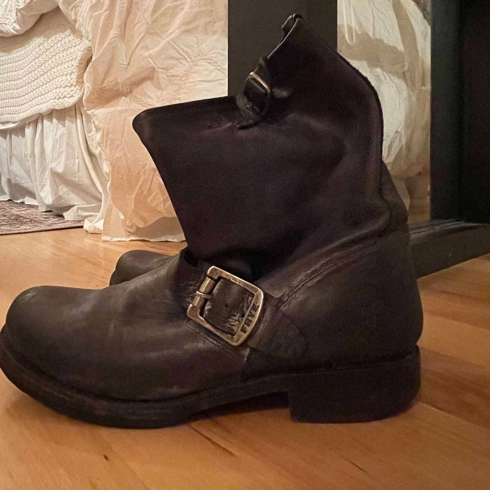 Frye Engineer 8R Black Leather Boots Size 8